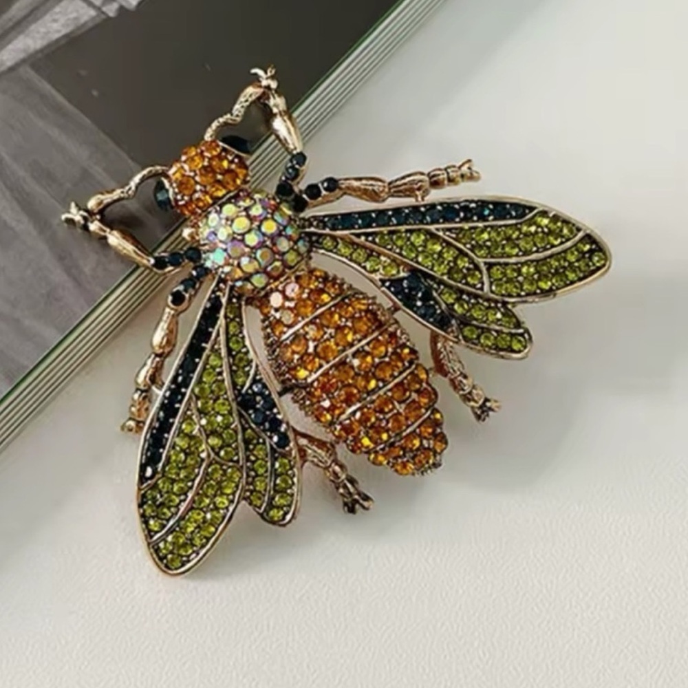 Hazel Bee Amber Crystal Insect Brooch